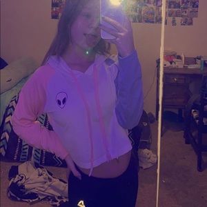 cute long sleeve crop top